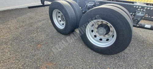 MB ATEGO 2429 no chassi (8)