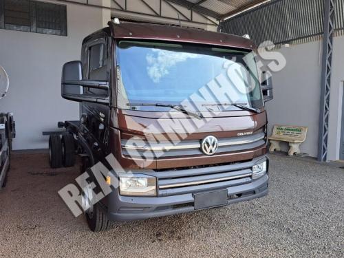 VW 11180 DRC 4X2 MARRON (1)