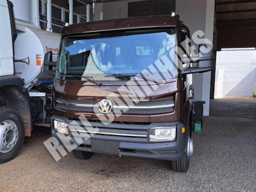 VW 11180 DRC 4X2 MARRON (2)