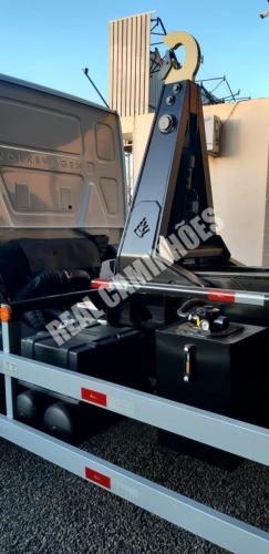 VW 24250 CNC 6X2 (2)
