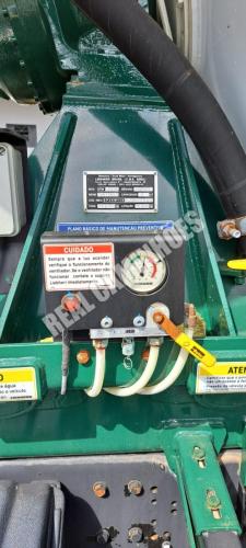 VW 26260 CRM 2021 mBranco Truck com betoneira (9)