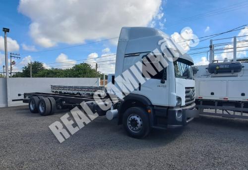 VW24280CRM6x2Ano 2019 modelo 2020BrancoTruck no chassis (8)