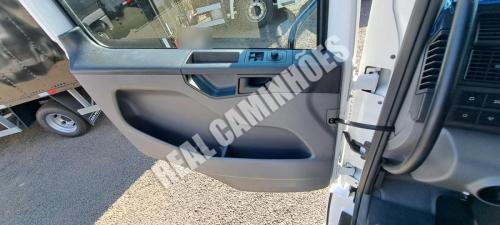 VW30.330 CRC 8x2 Ano 2021 modelo 2022 Branco Bitruck com tanque (1)